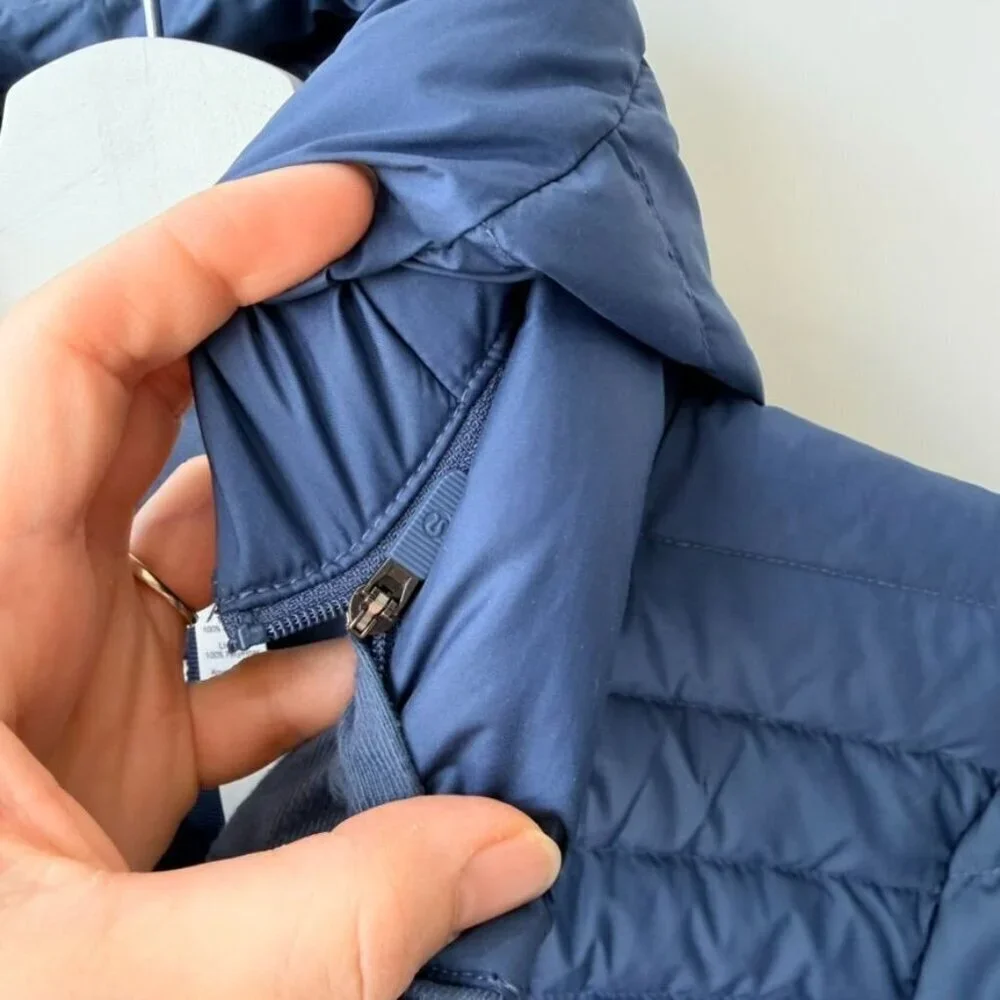Lululemon Pack It Down Hooded Jacket Blue Women’s Size 2 B54